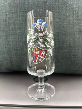 Set of 3 decorative beer glasses featuring Coat of Arms